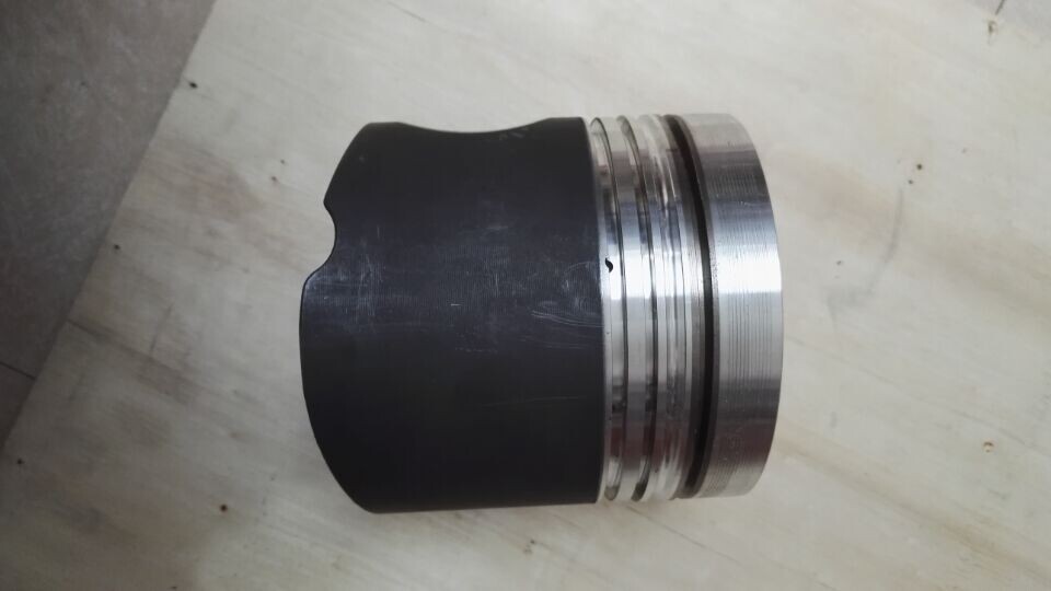 DOOSAN  PISTON 65.02501-0702 FOR P158LE P180LE  P222LE